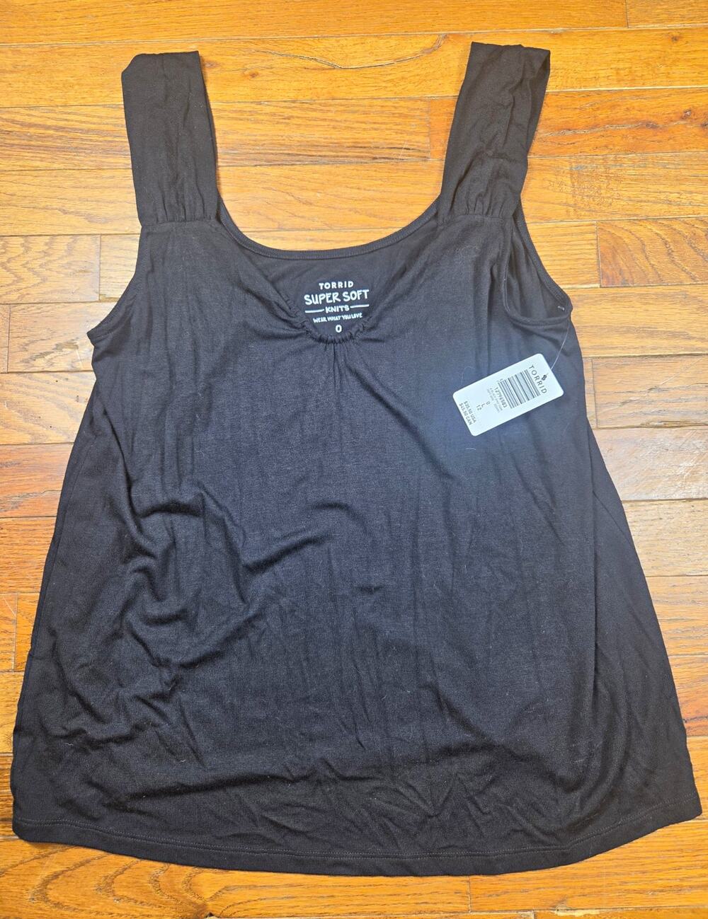 Torrid Super Soft Black Tank Top Size 0 L 12 NWT Ruched Strap Knit Swing